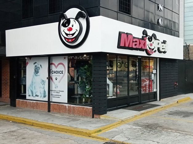 Fachada de Maxipet Las Mercedes 2562